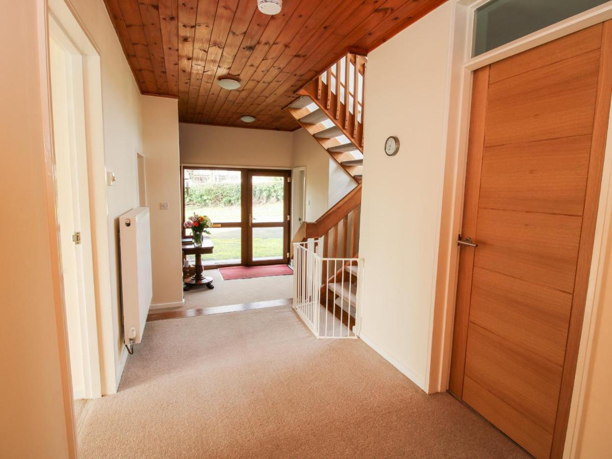 Acton  Bicton Leaヴィラ エクステリア 写真