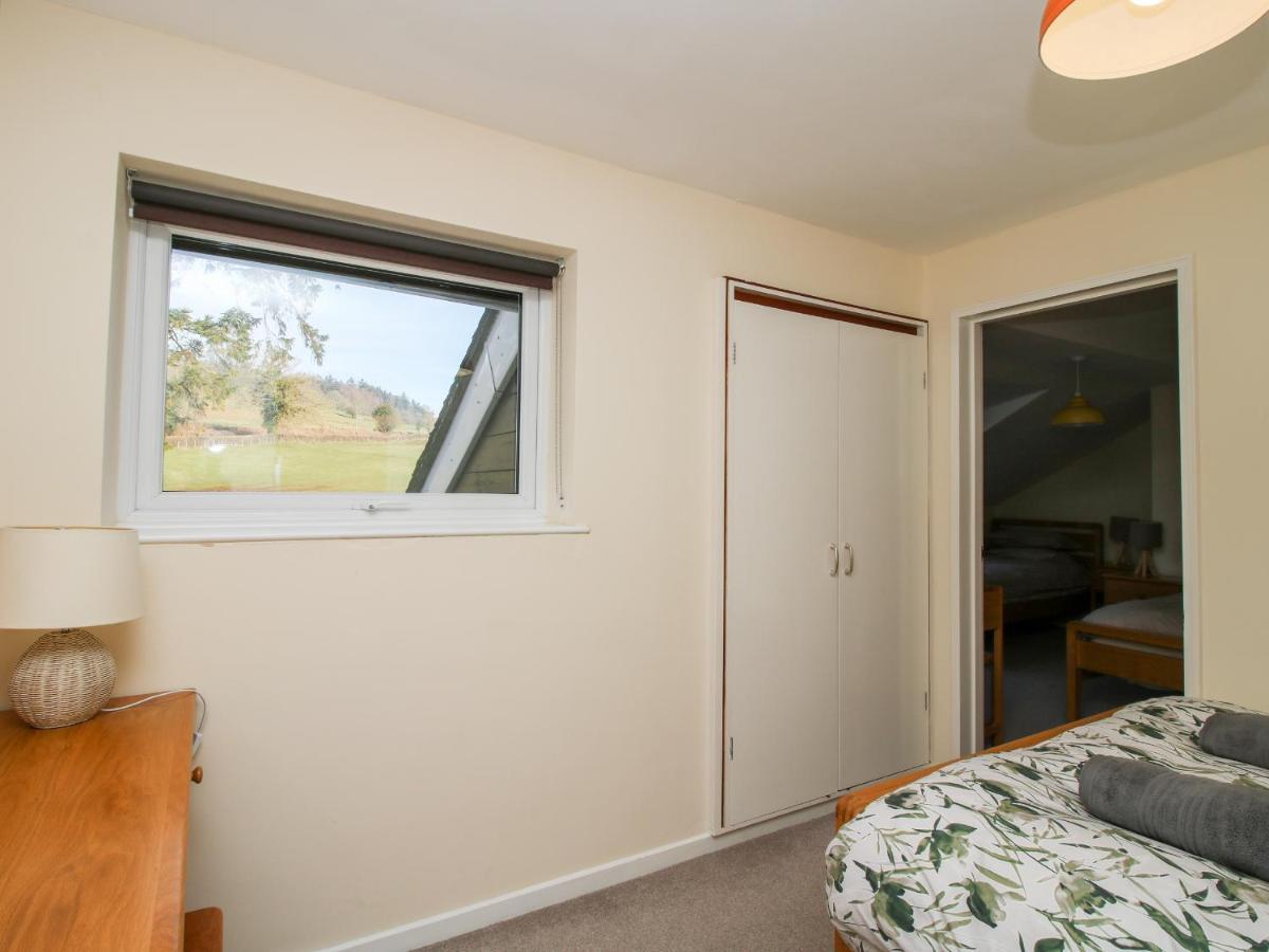 Acton  Bicton Leaヴィラ エクステリア 写真